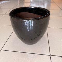 Ceramic pot