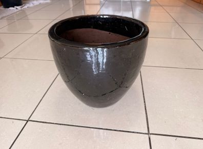 Ceramic pot