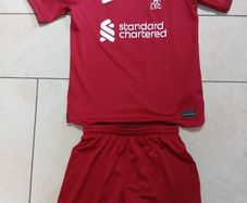 Liverpool kit kids medium
