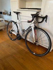 Cervelo R2 Carbon Road Bike | Size 54 | DT Swiss P1800 | Ultegra/105 | ZIPP Carbon Handlebar
