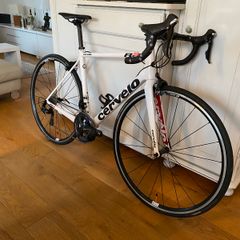 Cervelo R2 Carbon Road Bike | Size 54 | DT Swiss P1800 | Ultegra/105 | ZIPP Carbon Handlebar