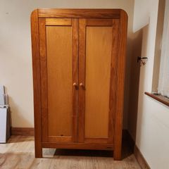 childs wardrope (mamas and papas)