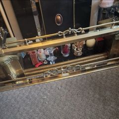 Beautiful antique Brass Fender 5ft 6ins extendable and Polished