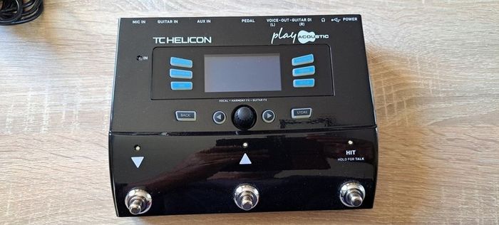 TC-Helicon Play Acoustic
