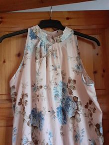 top/,blouse