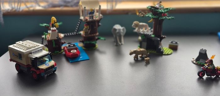 LEGO City 60307 Wildlife Rescue Camp - 100% COMPLETE with All Figures & Accessories!