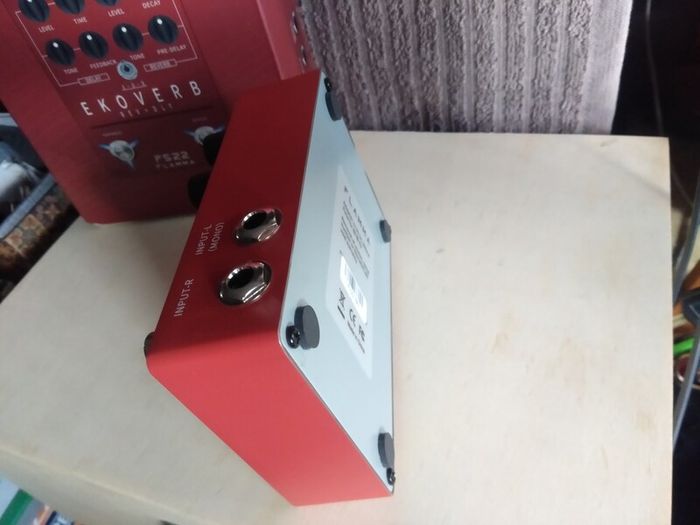 Flamma Innovation EkoVerb delay reverb pedal