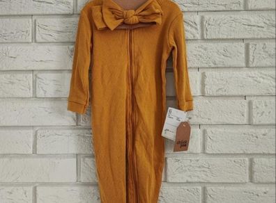 Brand new with tags - Mustard Zipped Babygro with bow 6-9mth