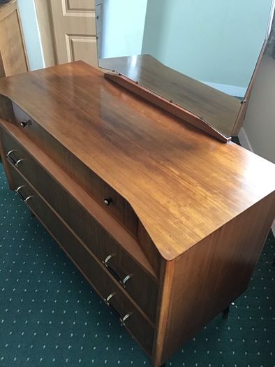 Mid century modern dressing table