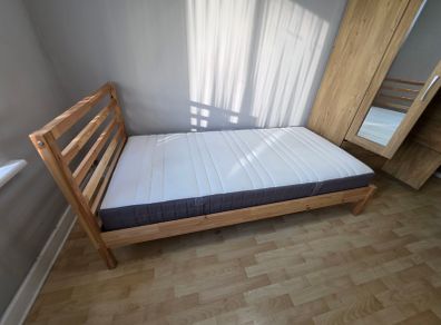 Single bed