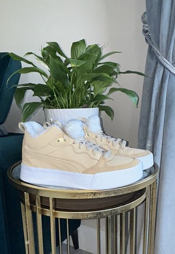 Ladies Beige & White Puma Trainers
