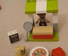 2 Lego Duplo Pizza Stands
