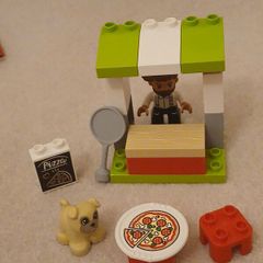 2 Lego Duplo Pizza Stands