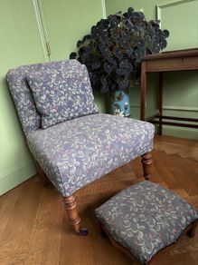 Early 20th Century Slipper chair