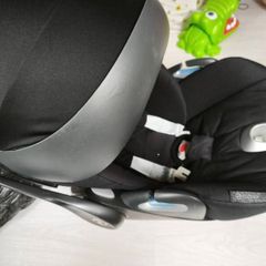 cybex platinum carseat with isofix and uppababy connectors