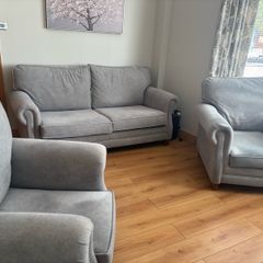 sofa set perfect condition
