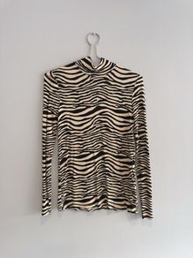 Pre Owned F&F Long Sleeve Tee