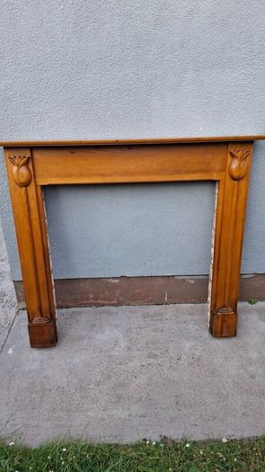 Fire place surround