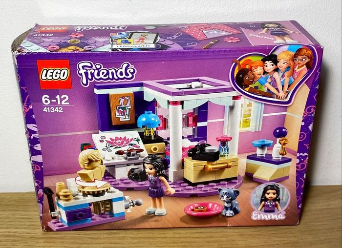 Lego Friends Emma's Deluxe Bedroom