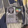 controller and headset Image 2