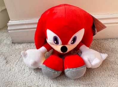 Sega Prize International Knuckles Sonic Hedgehog Plush approx. 27 cm. Dirty Hands Please see photos