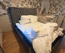 king size bed