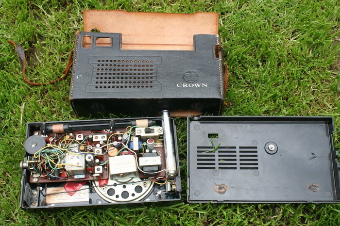 Vintage Crown radio