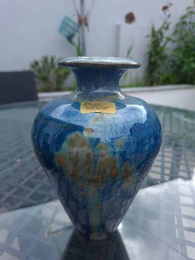 Lovely Louis Mulcahy pottery Vase handmade in Dingle