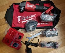 Milwaukee M18 Fuel 115mm Angle Grinder Kit