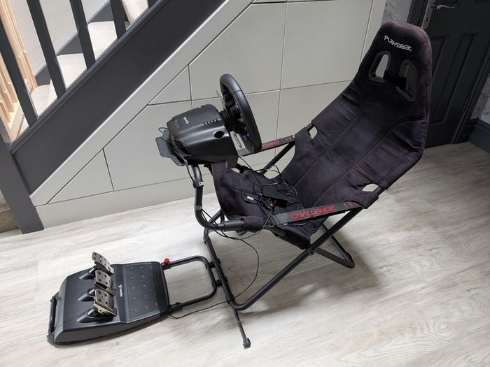 Playseat Challenge (with free Logitech G29)