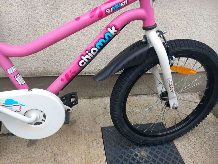 Kids chipmunk bike size 18 inch wheels