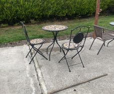 garden table and chairs