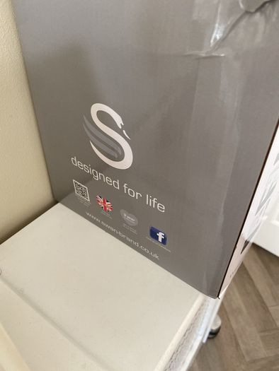 Swan electric teasmaid