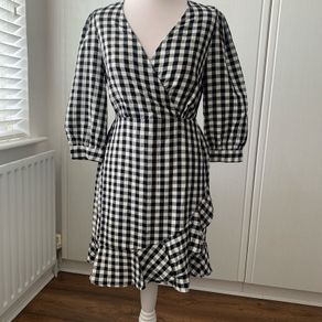 Black & White gingham dress. Size S