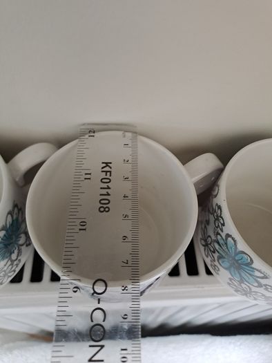 Vintage 4 stackable cups