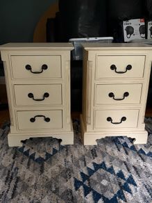Strawbridge - bedside lockers