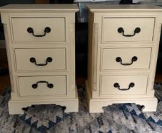 Strawbridge - bedside lockers