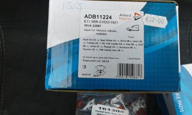 Vw golf, passat jetta Audi a3 a4 brake pads new in box