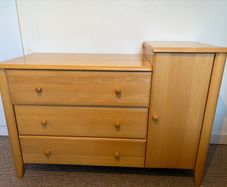 Wardrobe/Chest Drawer