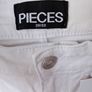 Pieces Luna raw hem straight leg Jeans White Size 29 32 UK 12 BNWT RRP 40 Image 7