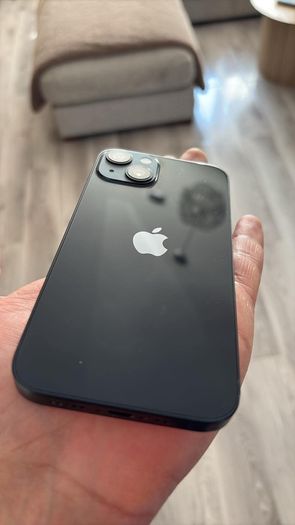 iPhone 13 - 128Gn - 100% Battery Health