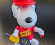1989 McDonalds Snoopy Figure Peanuts Vintage Happy Meal Toy