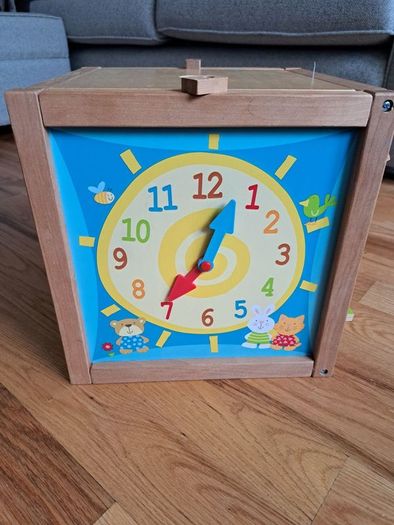 Wooden activity cube