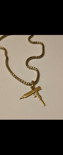 18K Gold Pendant