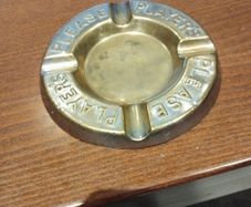 vintage players please ashtray