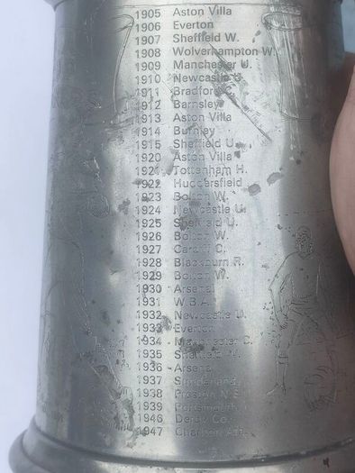 1872-1979 FA Cup Oxford Utd Memorial Pewter tankard