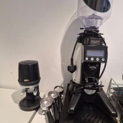 Refurbished Italian Espresso Machine, Grinder& automatic Tamper