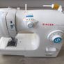 Singer 4210 Sewing Machine Image 2