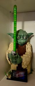 Lego Yoda Statue