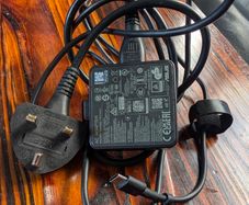 Genuine ASUS 45W USB-C Charger / AC Adapter (UK Plug)